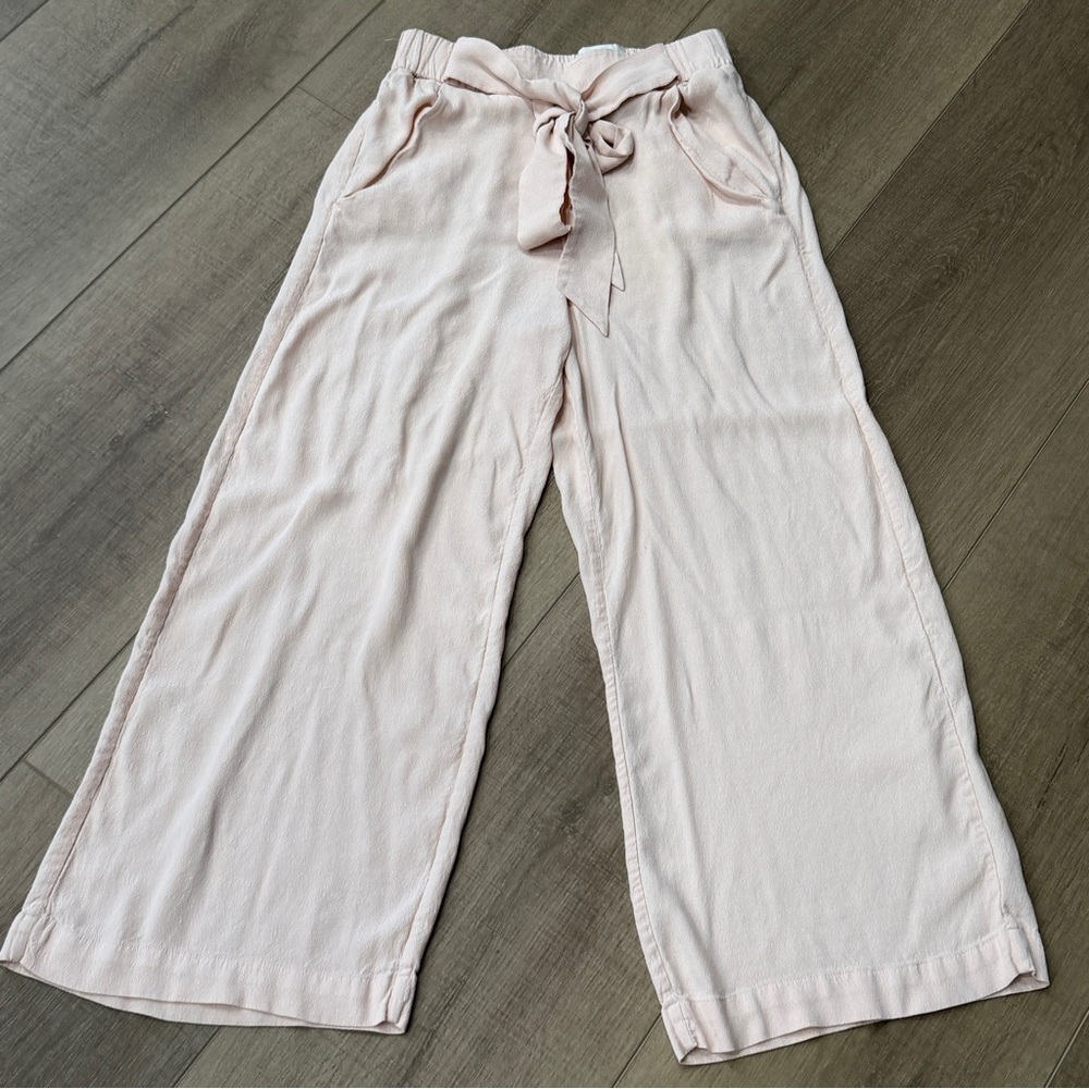 Aritzia Wilfred Pants Women XS Pink High Rise Crepe Wide Leg Belted 32” Crop - Picture 1 of 10